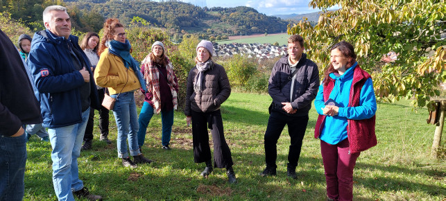 Die Saat der Zukunft säen: Eine Exkursion zu einem Biobauernhof bietet Inspiration